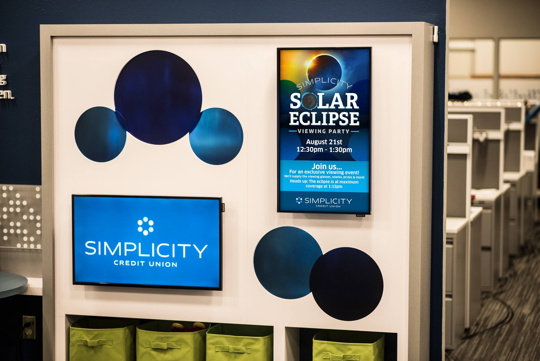 Simplicity CU Eclipse Party Screen Art